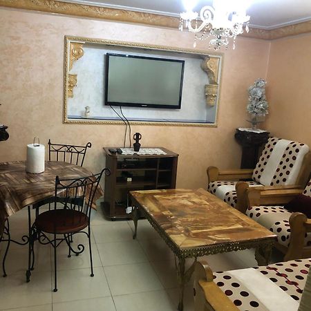 شقة توجد وسط مدينة طنجة و تتوفر على كامل التجهيزات الضرورية خاصةبالعائلات Eksteriør billede