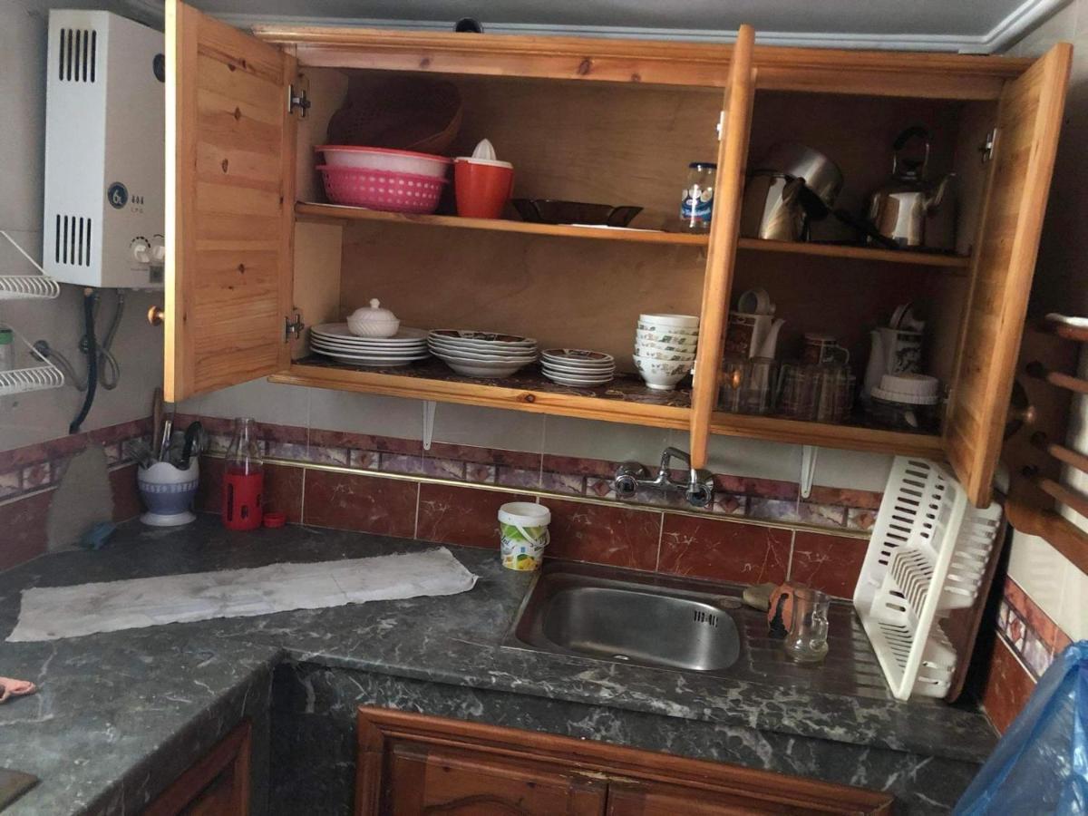 شقة توجد وسط مدينة طنجة و تتوفر على كامل التجهيزات الضرورية خاصةبالعائلات Eksteriør billede